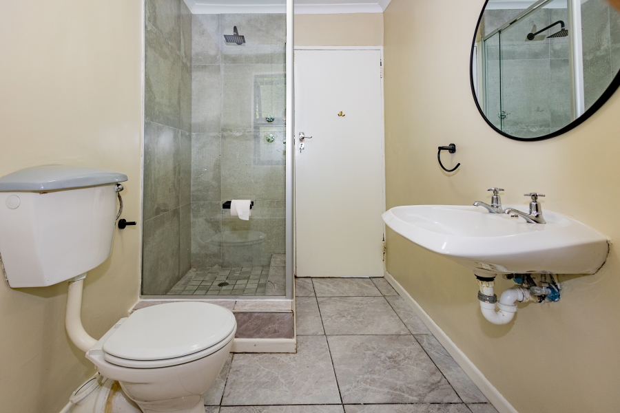 5 Bedroom Property for Sale in De Bron Western Cape